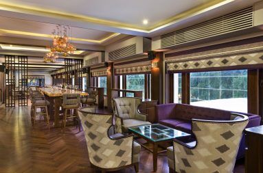 Ridge Bar & Lounge